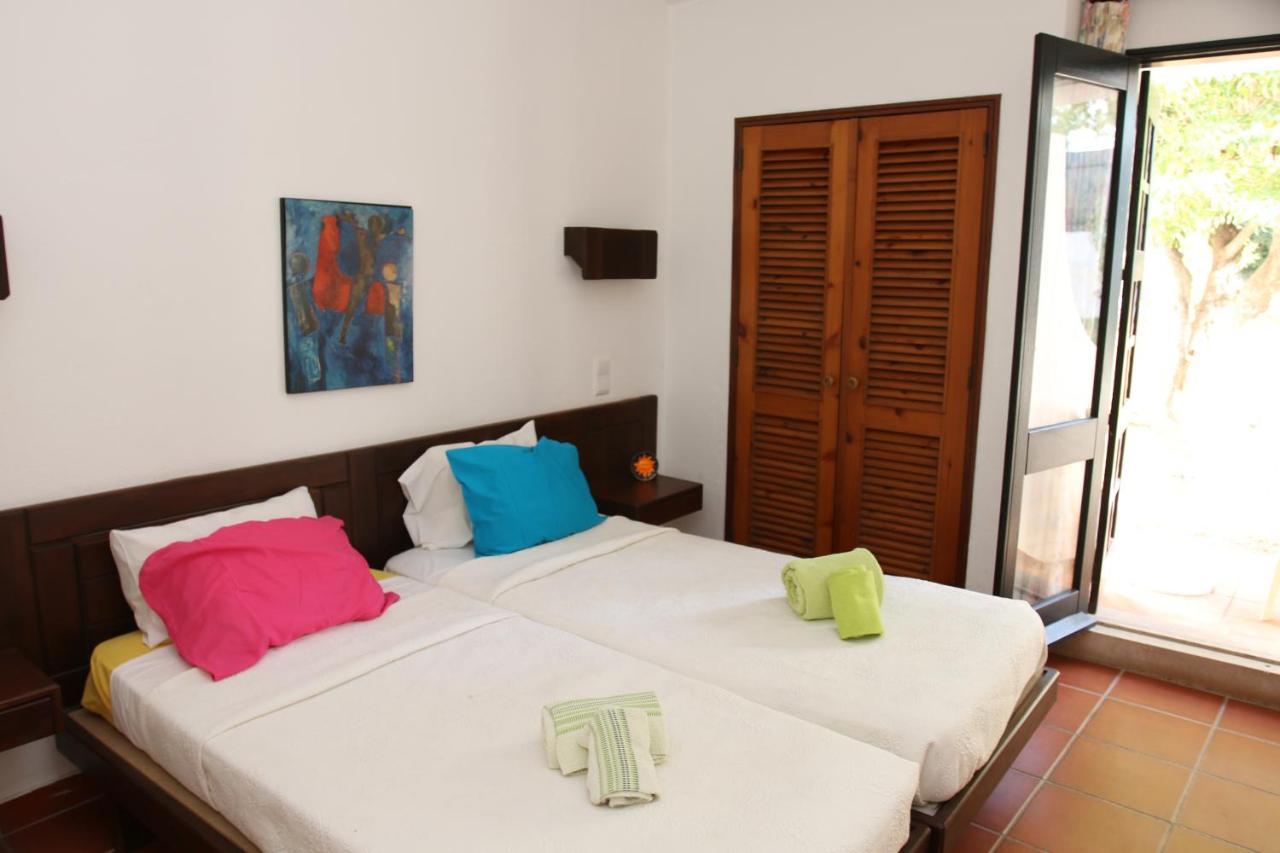 Villa Jacaranda - 550M From The Beach - Free Wifi - By Bedzy البوفيرا المظهر الخارجي الصورة