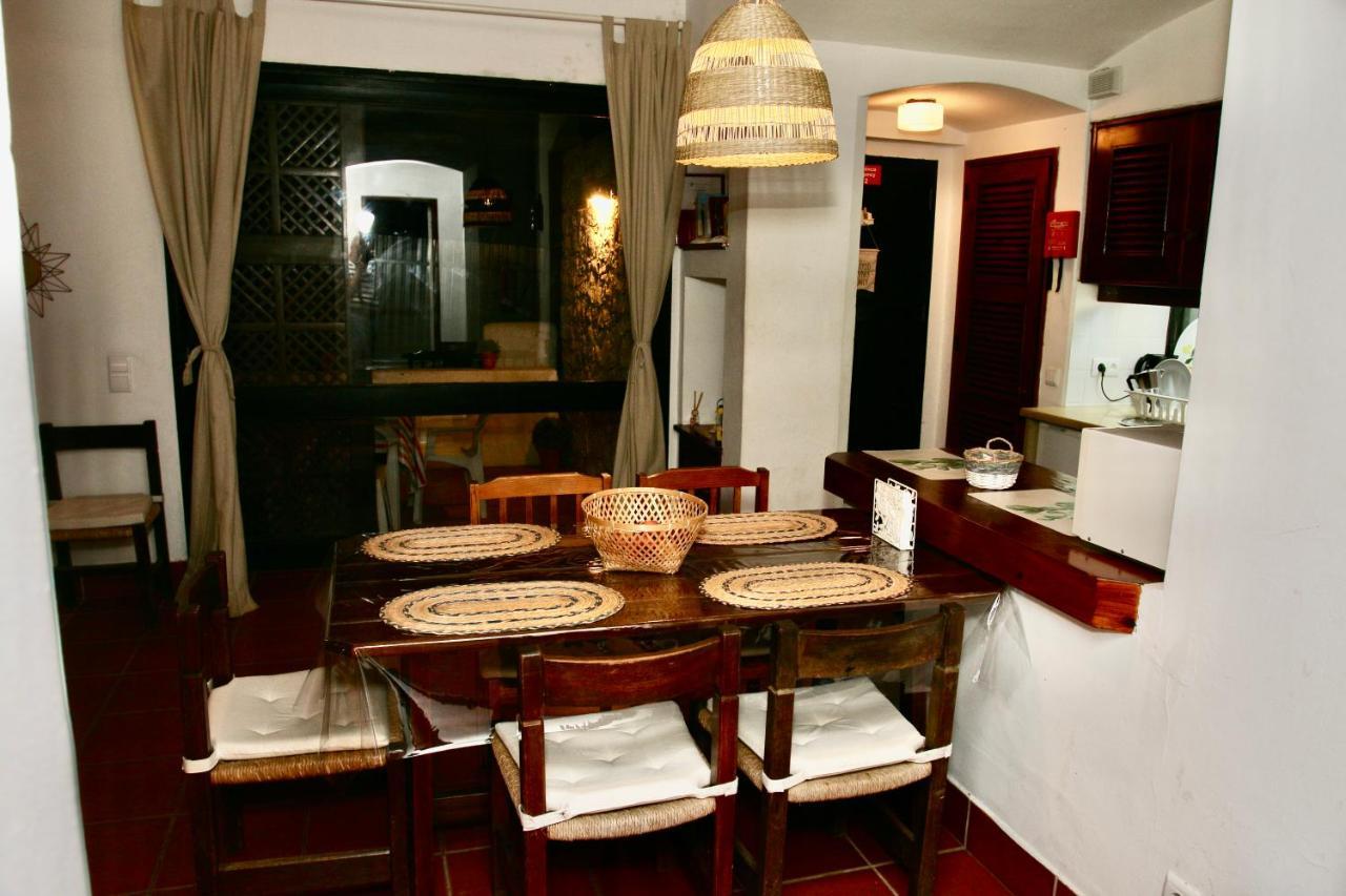 Villa Jacaranda - 550M From The Beach - Free Wifi - By Bedzy البوفيرا المظهر الخارجي الصورة